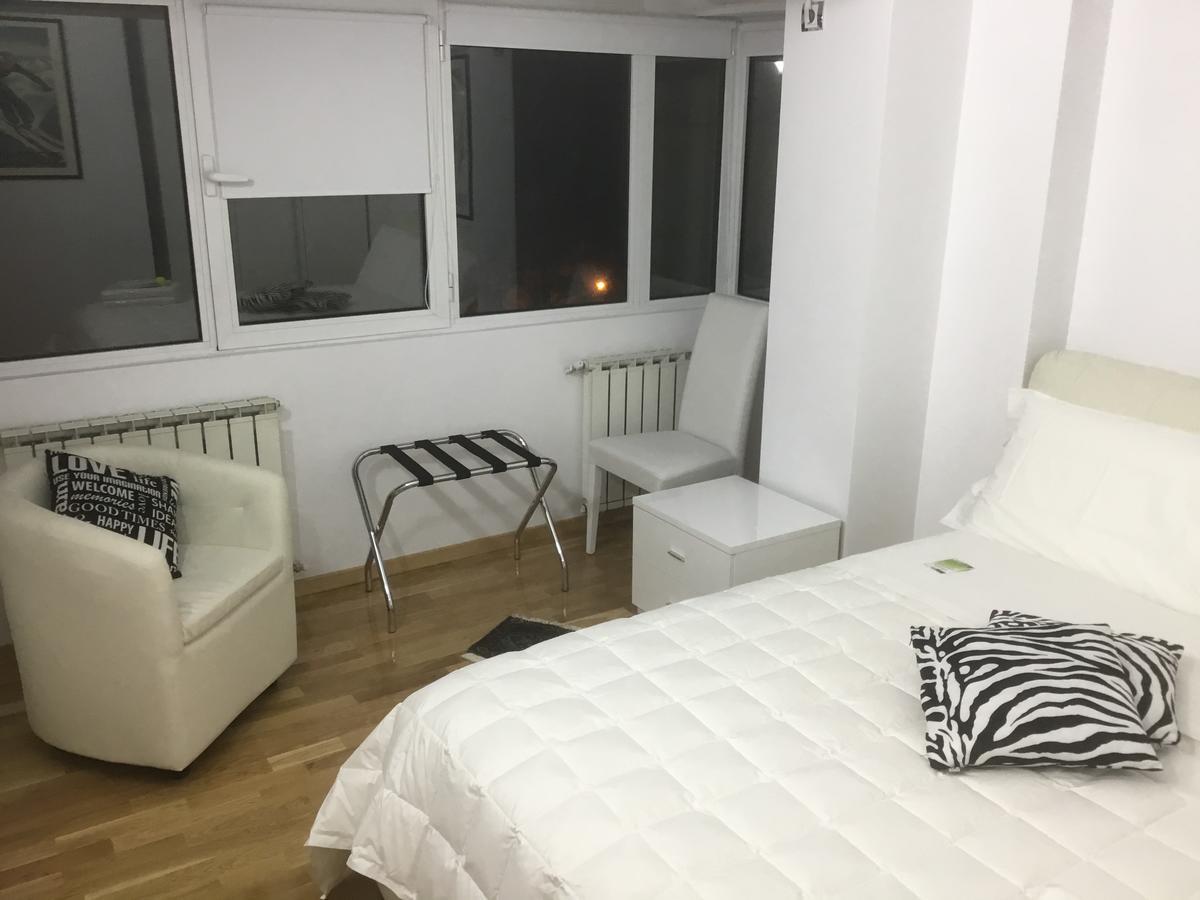 White Dream Suites Iasi Eksteriør billede