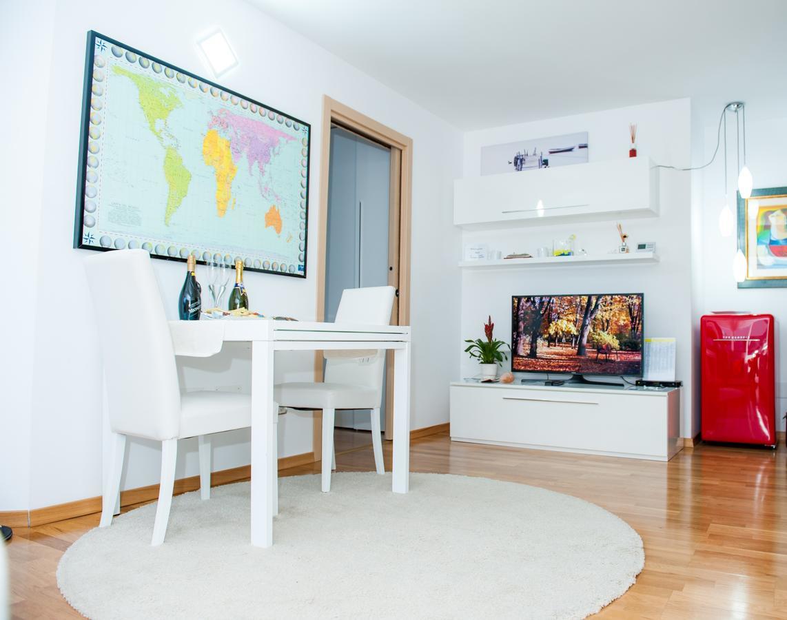 White Dream Suites Iasi Eksteriør billede